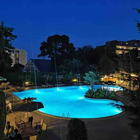 Joya Park Хотел 4*