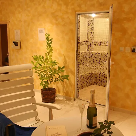 Joya Park Golden Sands