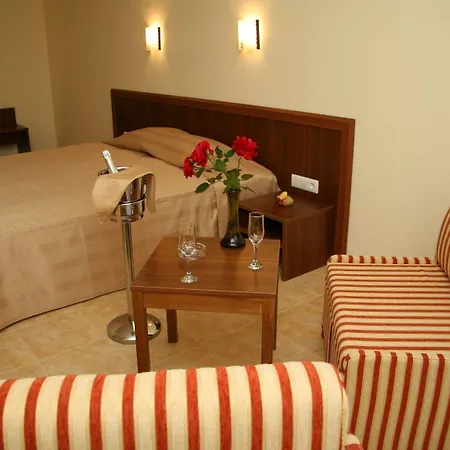 Joya Park Golden Sands