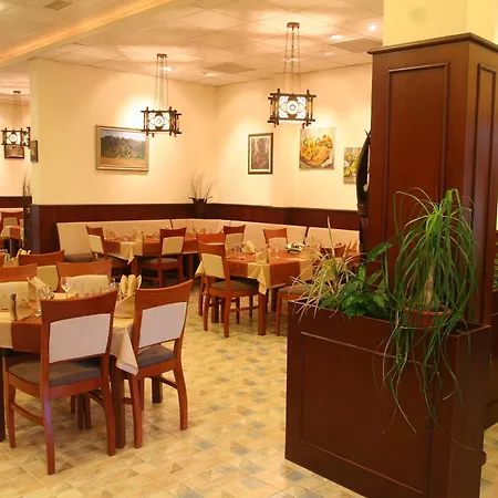 Joya Park Golden Sands
